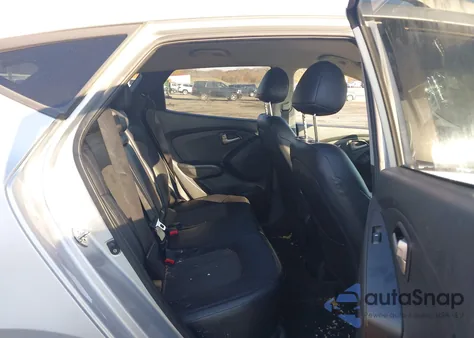 2010 Hyundai Tucson Gls z USA, uszkodzony, nr VIN KM8JU3AC0AU018183